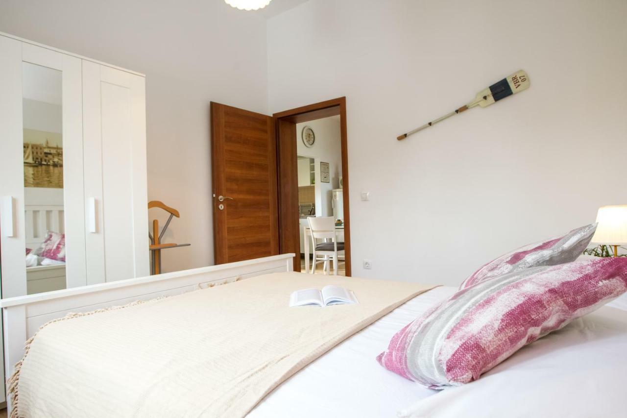 Apartments Emma Biograd Na Moru Eksteriør billede