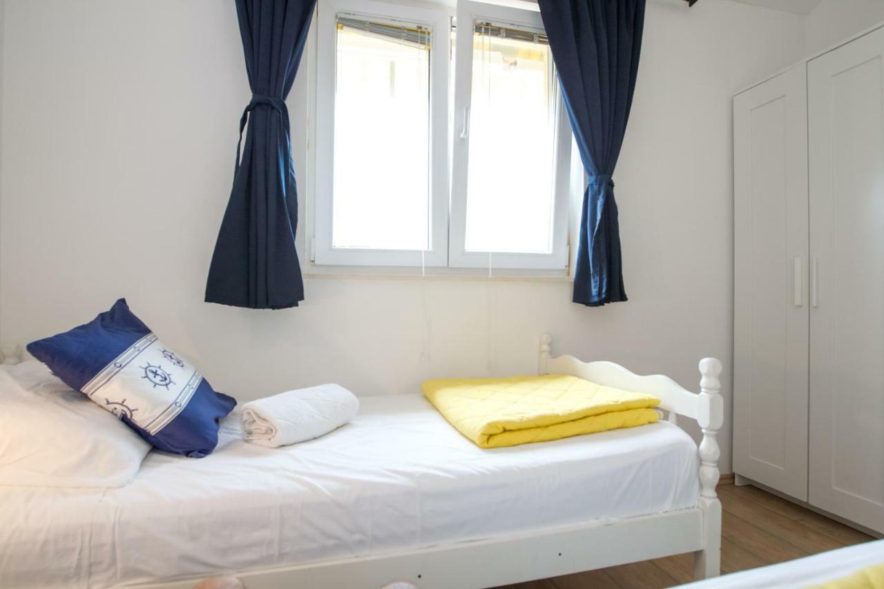 Apartments Emma Biograd Na Moru Eksteriør billede